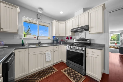 Primary Bedroom Photo of 7517 Murray Street, Mission, BC