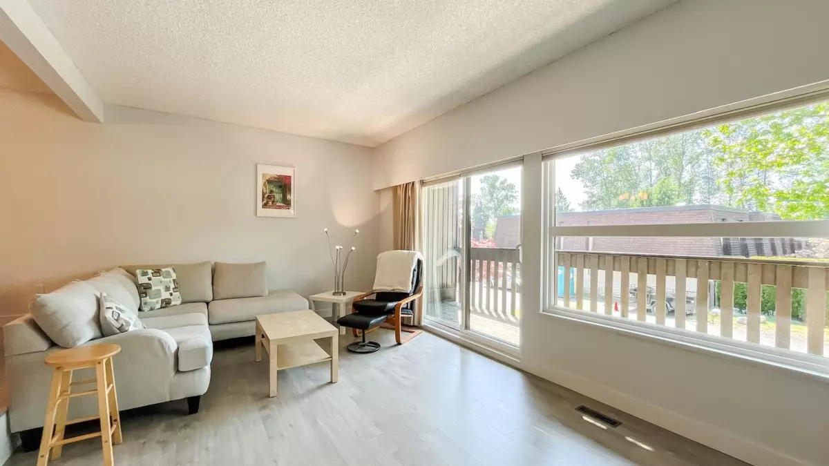Dining Area Photo of 985 Old Lillooet Road, North Vancouver, BC