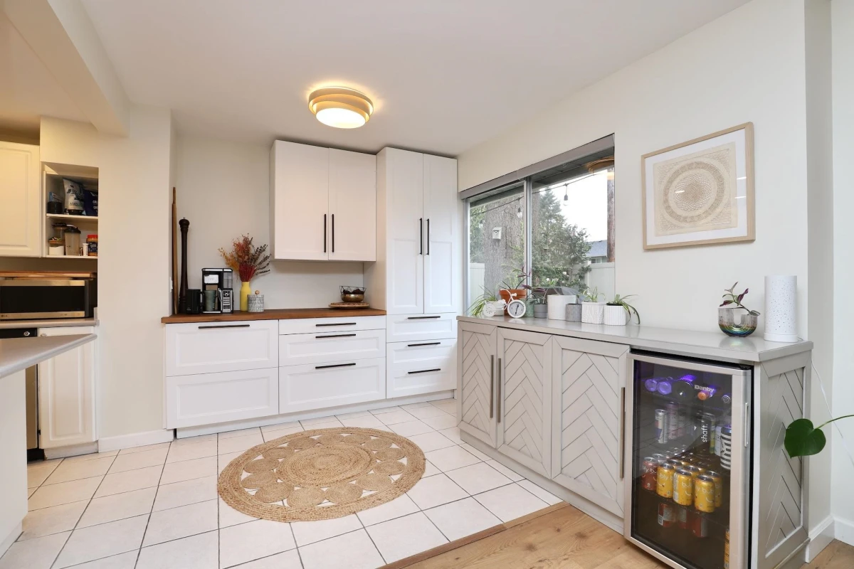 Dining Area Photo of 16 21409 Dewdney Trunk Road, Maple Ridge, BC