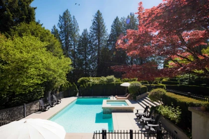 Community Amenities Photo (Clubhouse) of 2955 Rosebery Avenue, West Vancouver, BC