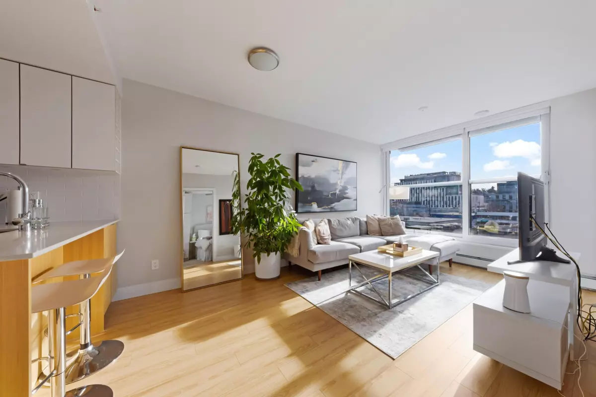 Living Room Photo of 616 159 W 2nd Avenue, Vancouver, BC