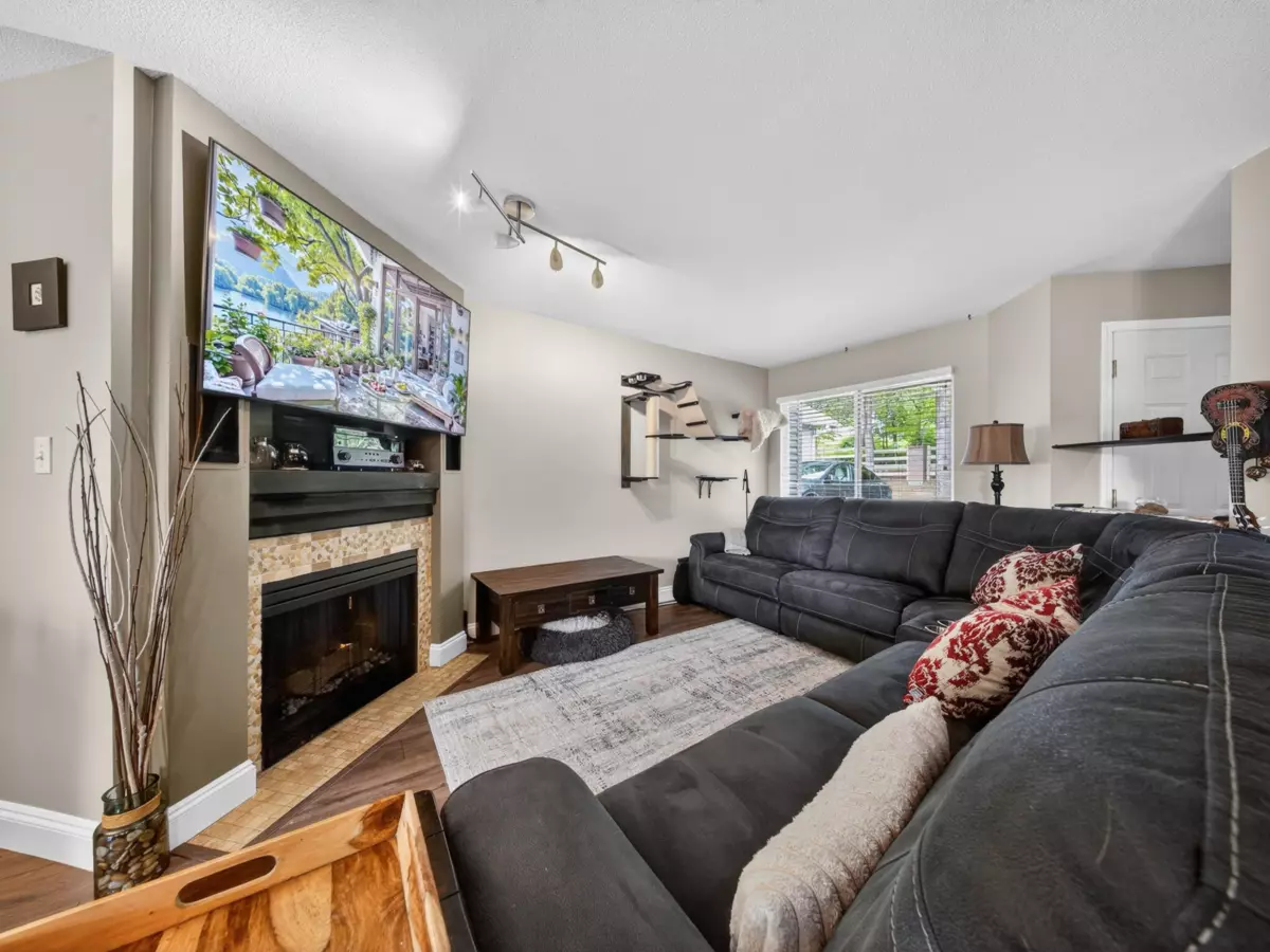 Dining Area Photo of 512 13900 Hyland Road, Surrey, BC