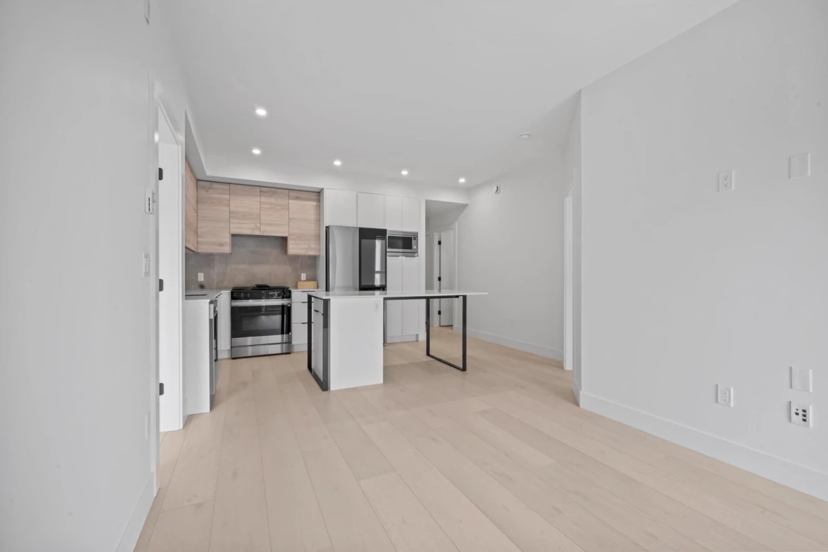 Dining Area Photo of 313 30490 Cardinal Avenue, Abbotsford, BC