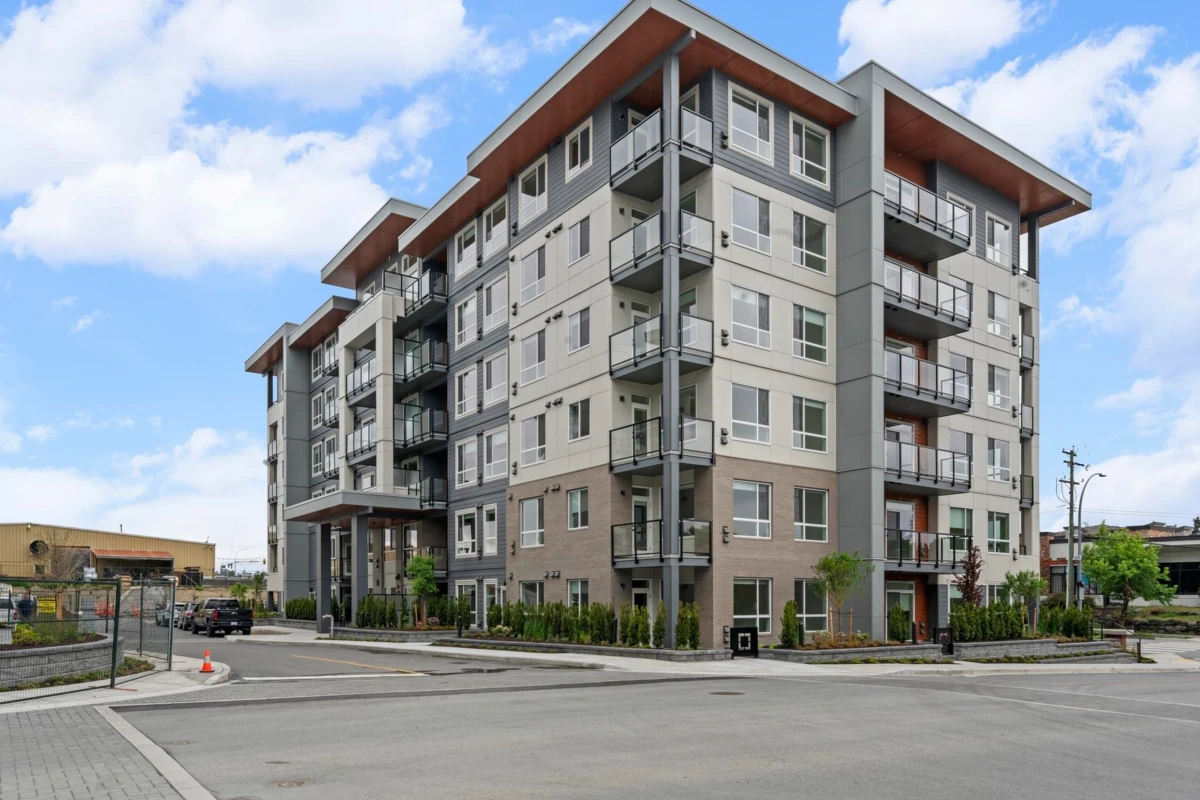 Exterior Rear Photo of 313 30490 Cardinal Avenue, Abbotsford, BC