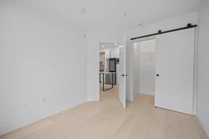 Primary Bedroom Photo of 313 30490 Cardinal Avenue, Abbotsford, BC