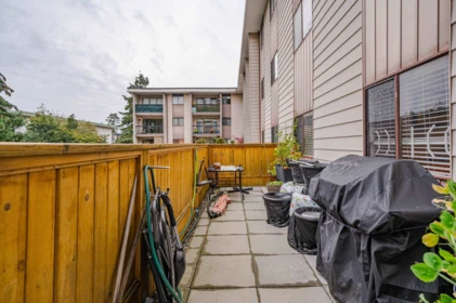 Office / Den Photo of 114 1442 Blackwood Street, White Rock, BC