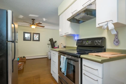 Primary Bedroom Photo of 114 1442 Blackwood Street, White Rock, BC