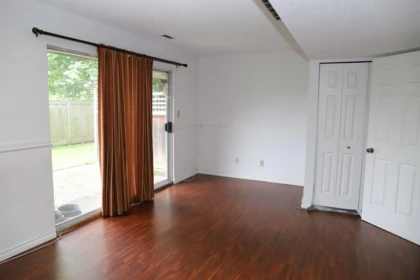 Mudroom Photo of 104 8060 121a Street, Surrey, BC