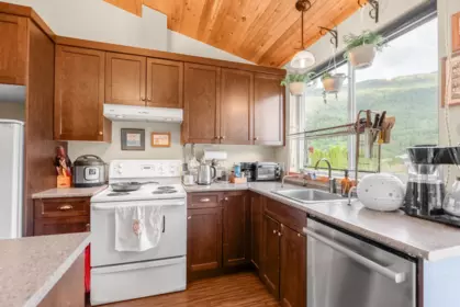 Breakfast Nook Photo of 30 42312 Yarrow Central Road, Yarrow, BC