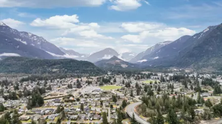 Aerial View of 385 3rd Avenue, Hope, BC
