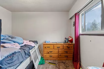 Basement Recreation Room Photo of 385 3rd Avenue, Hope, BC