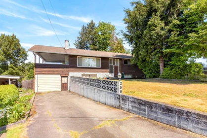 256 Rossmore Court, Coquitlam, BC, Coquitlam — Single Family Residence for sale