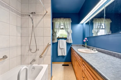 Mudroom Photo of 256 Rossmore Court, Coquitlam, BC