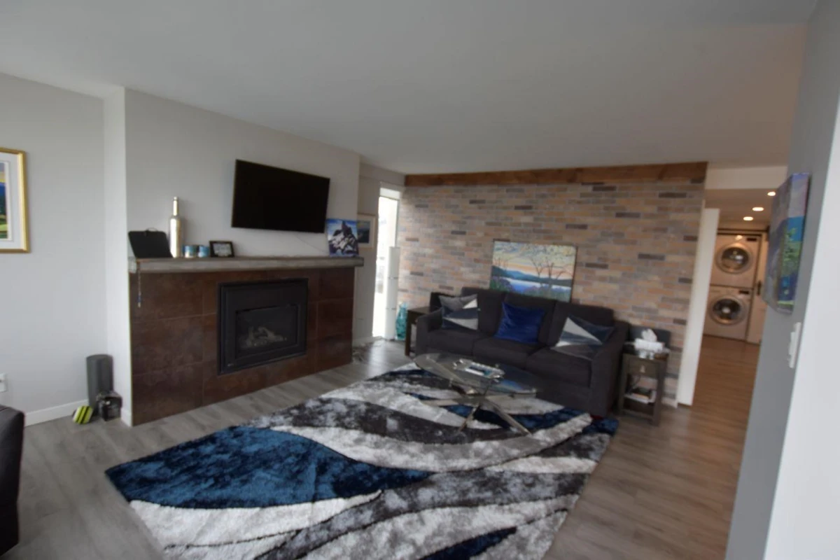 Living Room Photo of 1606 1045 Quayside Drive, New Westminster, BC