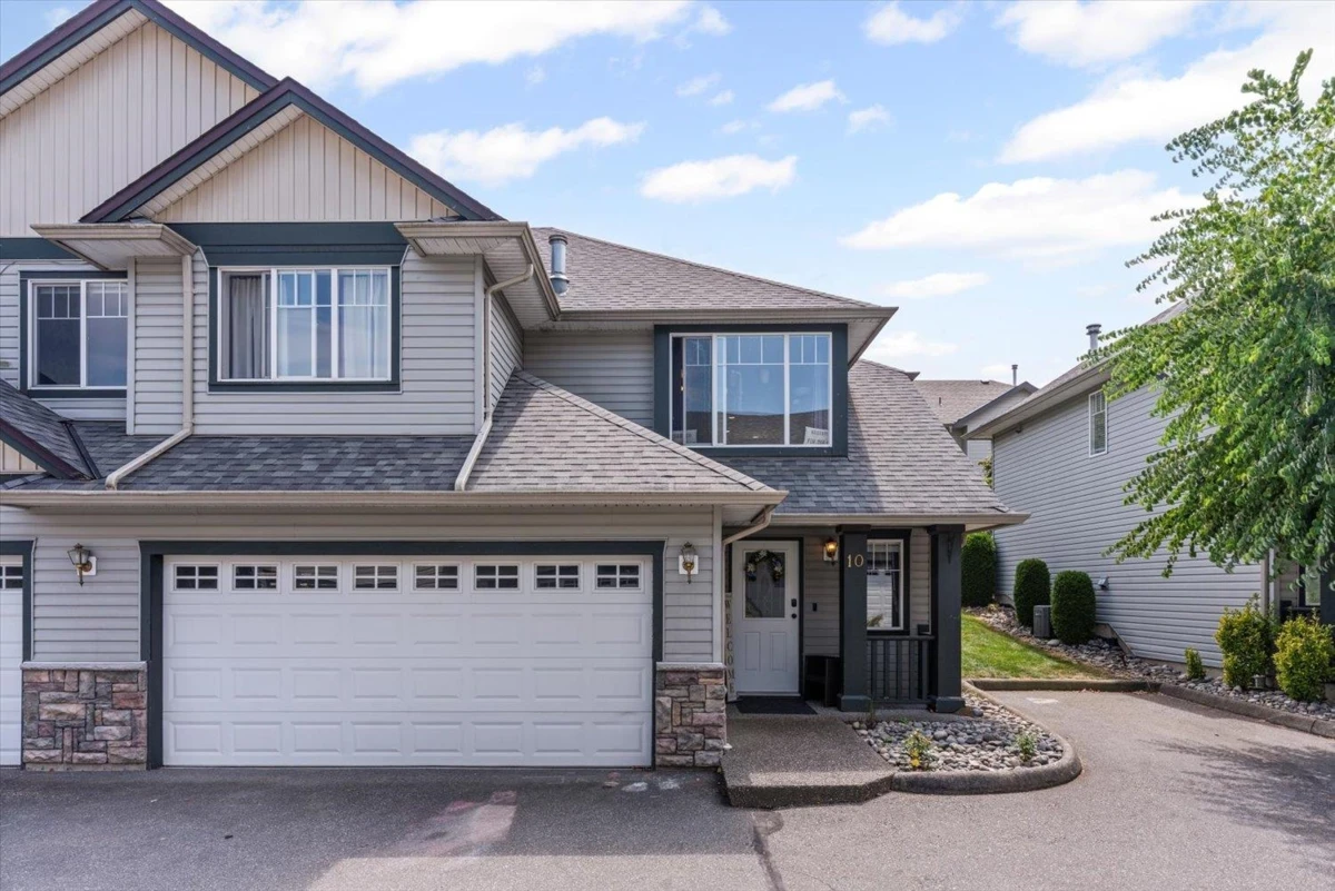 Exterior Rear Photo of 10 46330 Valleyview Road, Chilliwack, BC