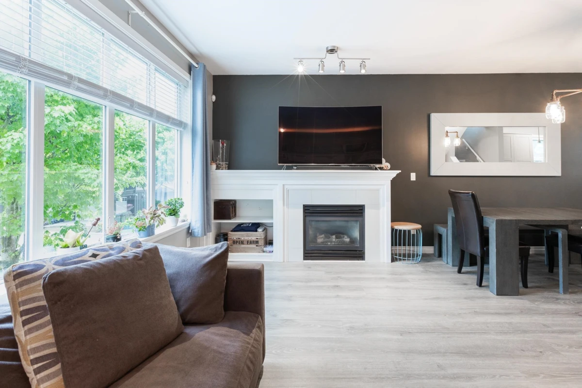 Dining Area Photo of 129 18777 68a Avenue, Surrey, BC