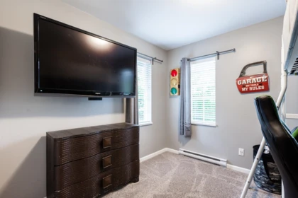 Mudroom Photo of 129 18777 68a Avenue, Surrey, BC
