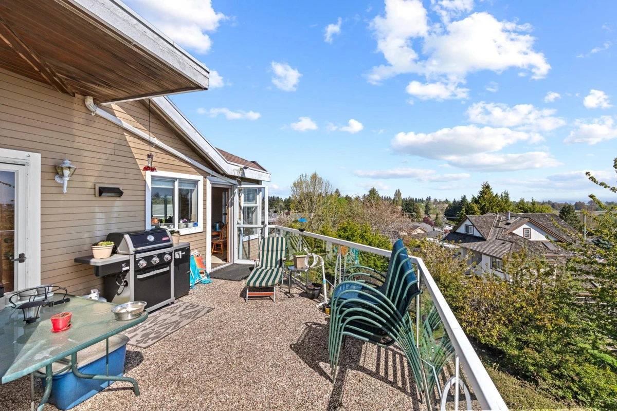 Family Room Photo of 307 Rosehill Wynd, Tsawwassen, BC