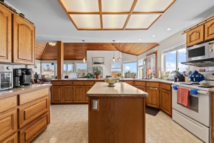 Breakfast Nook Photo of 307 Rosehill Wynd, Tsawwassen, BC