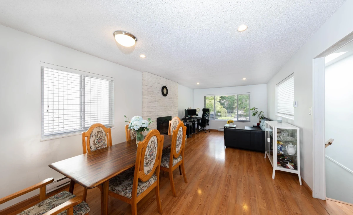 Dining Area Photo of 6711 Baker Road, Delta, BC