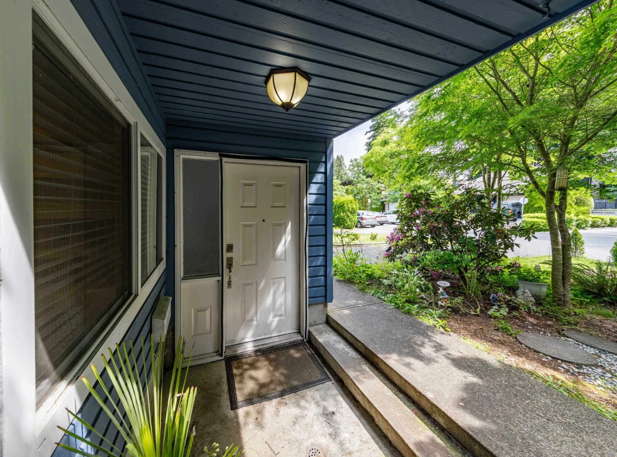 Family Room Photo of 6711 Baker Road, Delta, BC