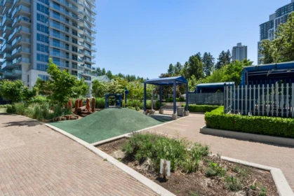 Front Yard Photo of 3908 13696 100 Avenue, Surrey, BC