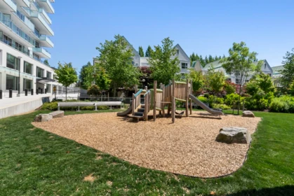 Garden / Landscaping Photo of 3908 13696 100 Avenue, Surrey, BC
