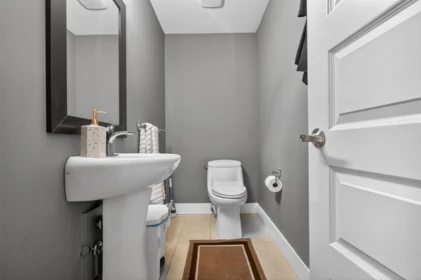 Primary Bathroom Photo of 41 12775 63 Avenue, Surrey, BC