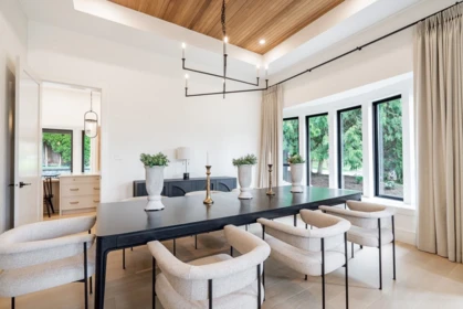 Kitchen Island Photo of 2318 Chantrell Park Drive, Surrey, BC