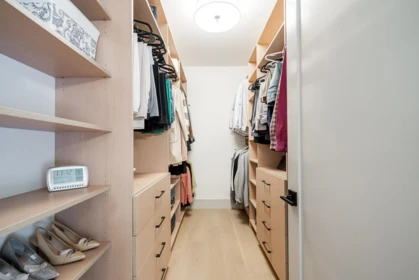 Laundry Room Photo of 2318 Chantrell Park Drive, Surrey, BC