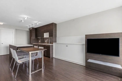 Kitchen Photo of 1912 13398 104 Avenue, Surrey, BC