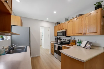Kitchen Island Photo of 46 2401 Mamquam Road, Squamish, BC