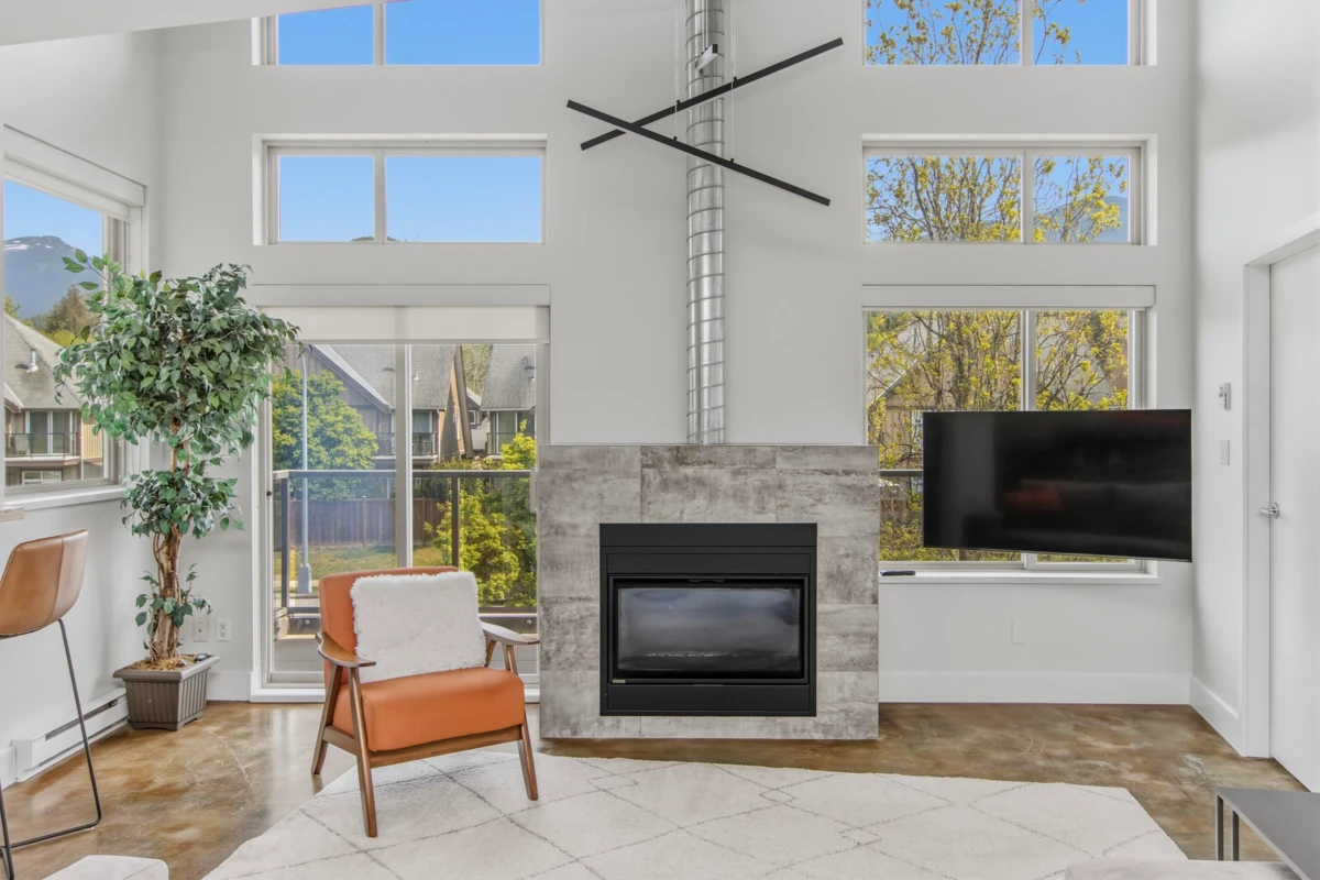 Living Room Photo of 2 40775 Tantalus Road, Squamish, BC