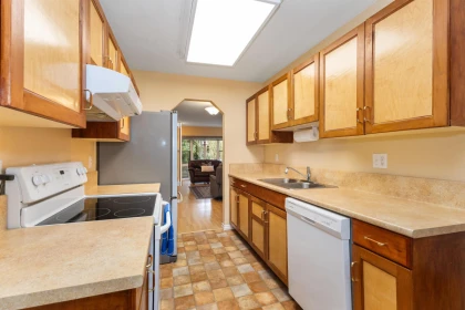 Breakfast Nook Photo of 46 2081 Winfield Drive, Abbotsford, BC