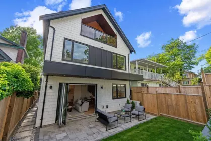 2 6318 Sophia Street, Vancouver, BC, Vancouver — Half Duplex for sale