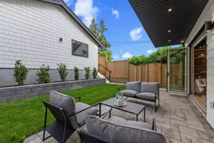 Outdoor Kitchen Photo of 2 6318 Sophia Street, Vancouver, BC