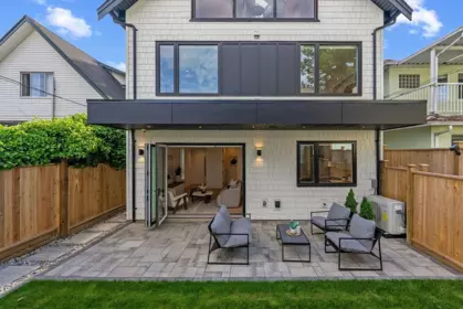 Swimming Pool Photo of 2 6318 Sophia Street, Vancouver, BC