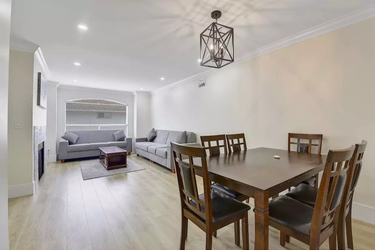 Dining Area Photo of 14 7140 132 Street, Surrey, BC