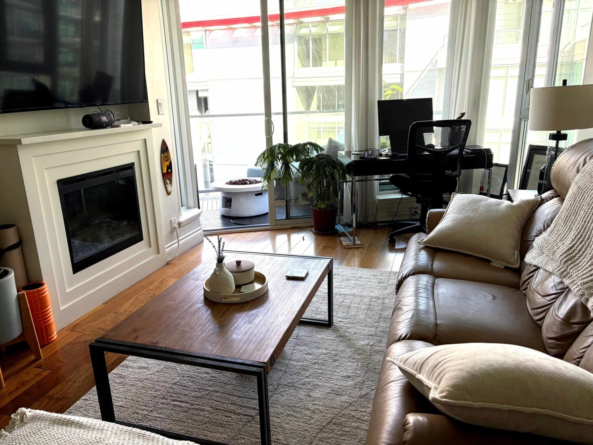 Dining Area Photo of 808 199 Victory Ship Way, North Vancouver, BC
