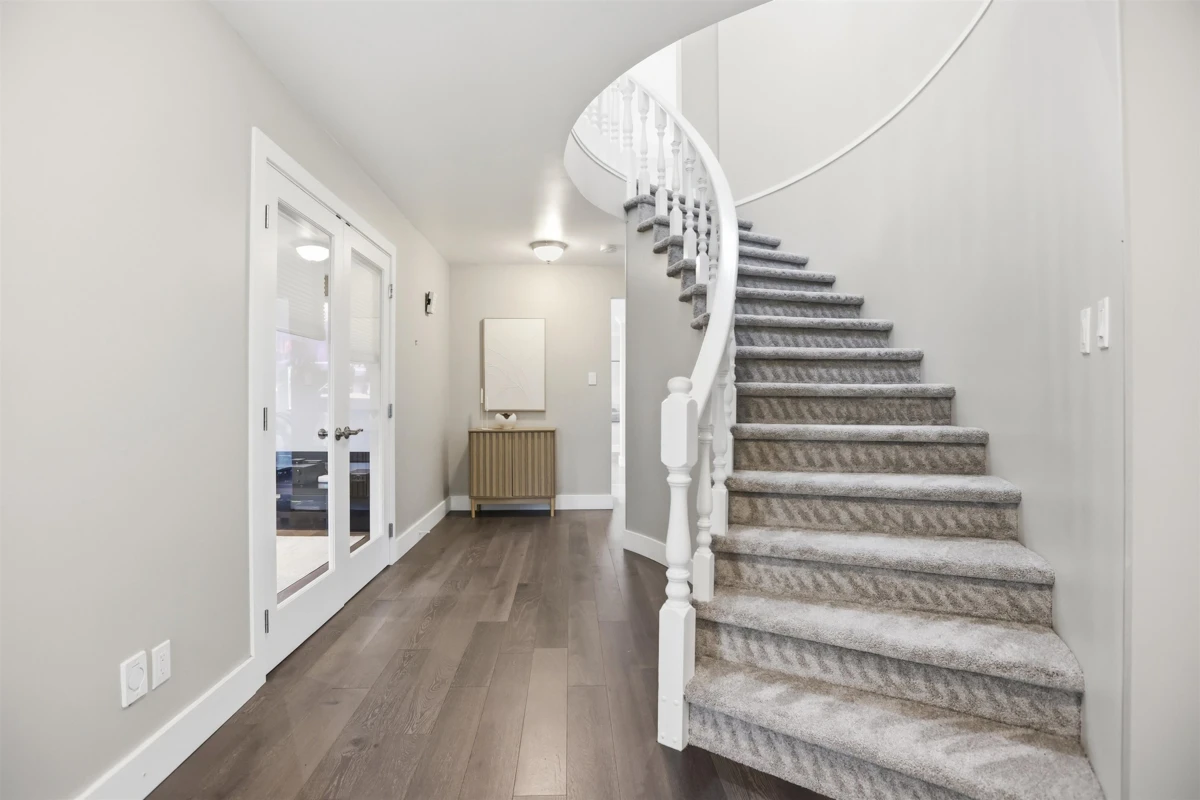 Living Room Photo of 11858 Woodlynn Court, Delta, BC