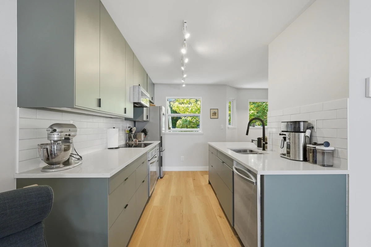 Exterior Rear Photo of 1284 W 8th Avenue, Vancouver, BC