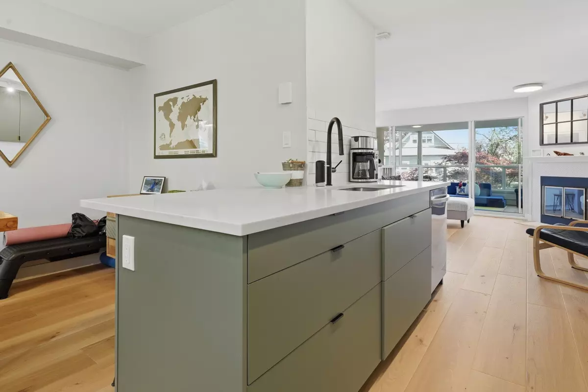 Living Room Photo of 1284 W 8th Avenue, Vancouver, BC