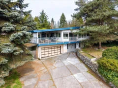 8071 Greenlake Place, Burnaby, BC