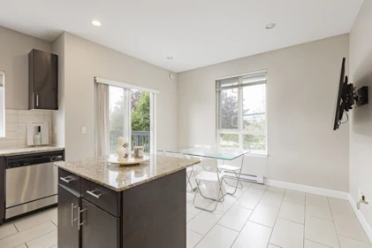 Kitchen Island Photo of 32 9551 Ferndale Road, Richmond, BC
