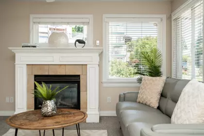 Breakfast Nook Photo of 15645 PACIFIC AVENUE, White Rock BC V4B 1S1
