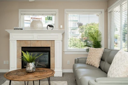 Breakfast Nook Photo of 15645 Pacific Avenue, White Rock, BC