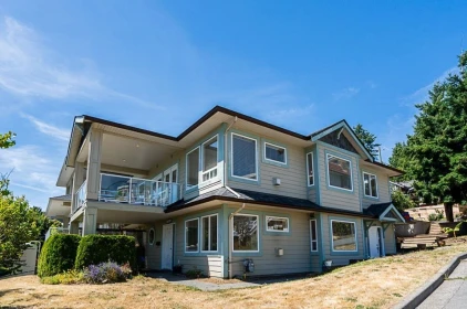 15645 Pacific Avenue, White Rock, BC, White Rock — Single Family Residence for sale