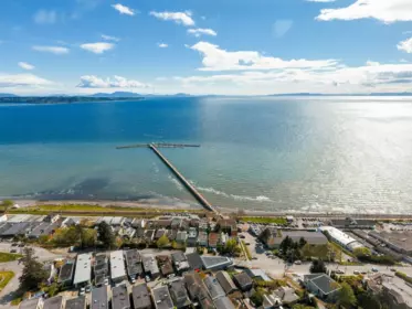 Playground / Recreational Area Near 15645 PACIFIC AVENUE, White Rock BC V4B 1S1