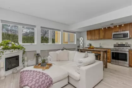 408 37841 Cleveland Avenue, Squamish, BC, Squamish — Apartment/Condo for sale