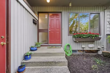 4748 Laurelwood Place, Burnaby, BC, Burnaby — Townhouse for sale